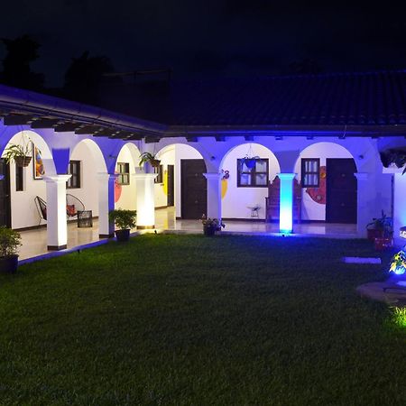 Luna Maya Boutique Hotel Antigua Bagian luar foto