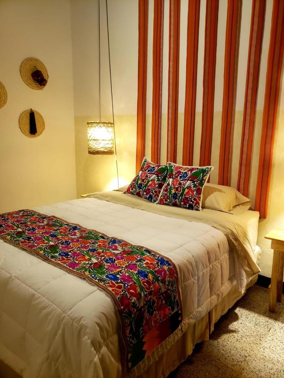 Luna Maya Boutique Hotel Antigua Bagian luar foto
