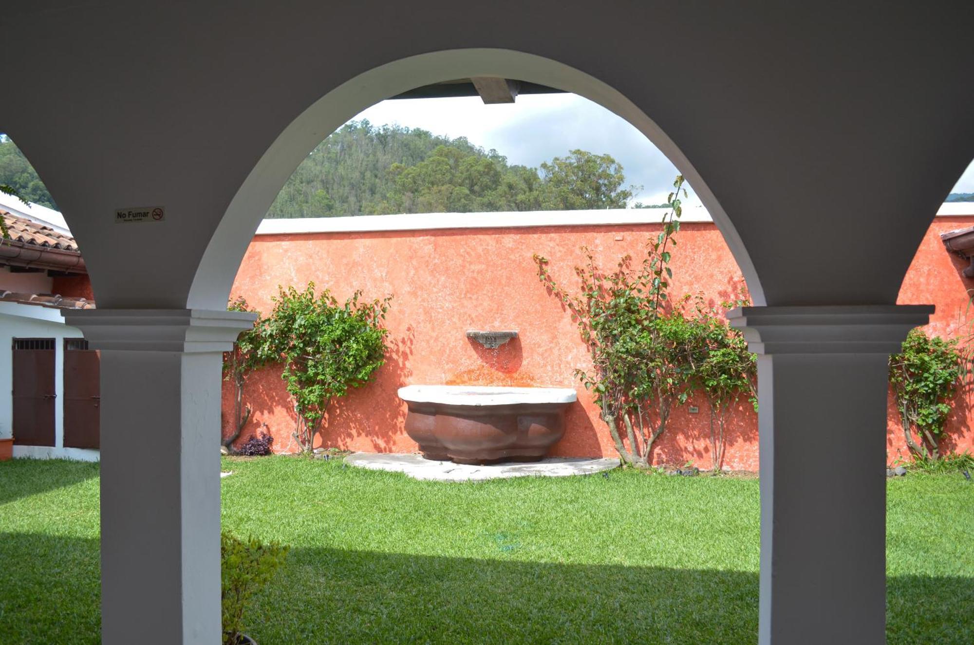 Luna Maya Boutique Hotel Antigua Bagian luar foto